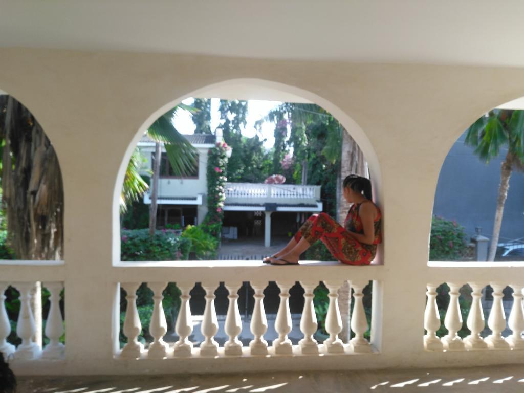 Akogo House - Hostel And Backpackers Mombasa Exterior foto